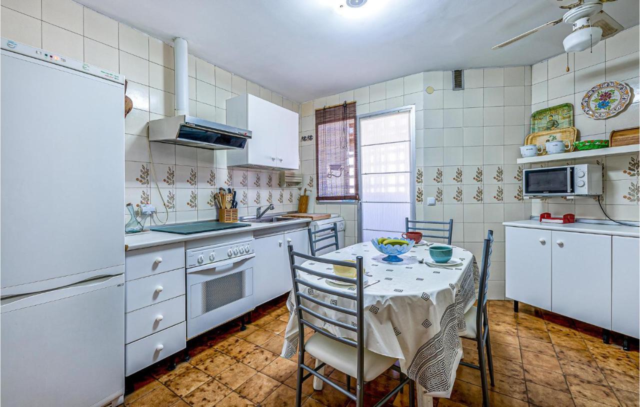 4 Bedroom Nice Apartment In Torremolinos Exterior photo